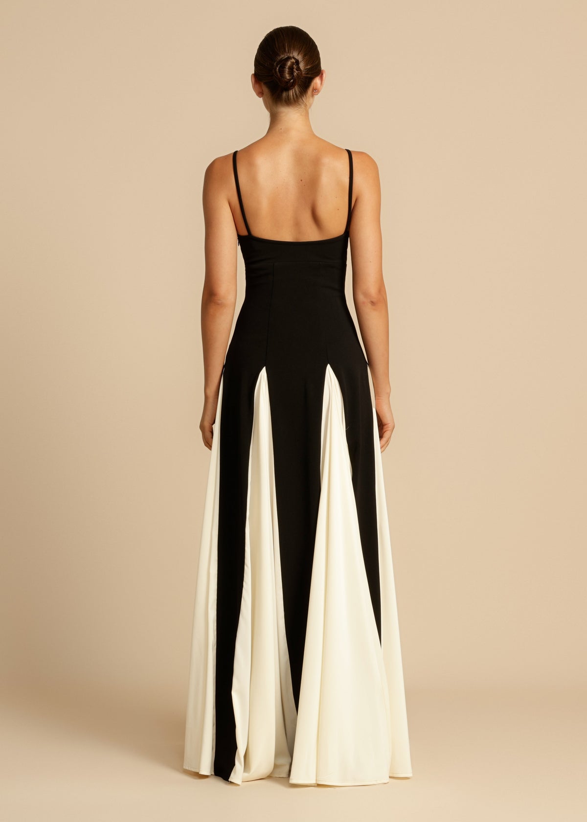 Women's Maxi Wedding Guest Dress with Sweetheart Neckline and Colourblock