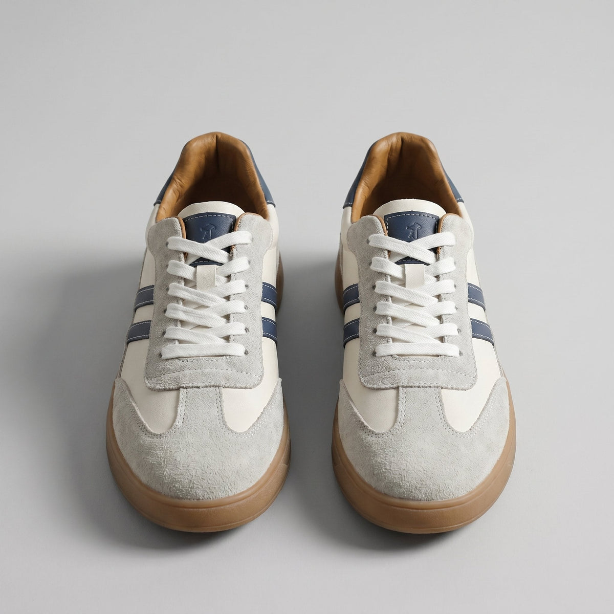 Men's Classic Retro Sneakers with Twin Side Stripes Back