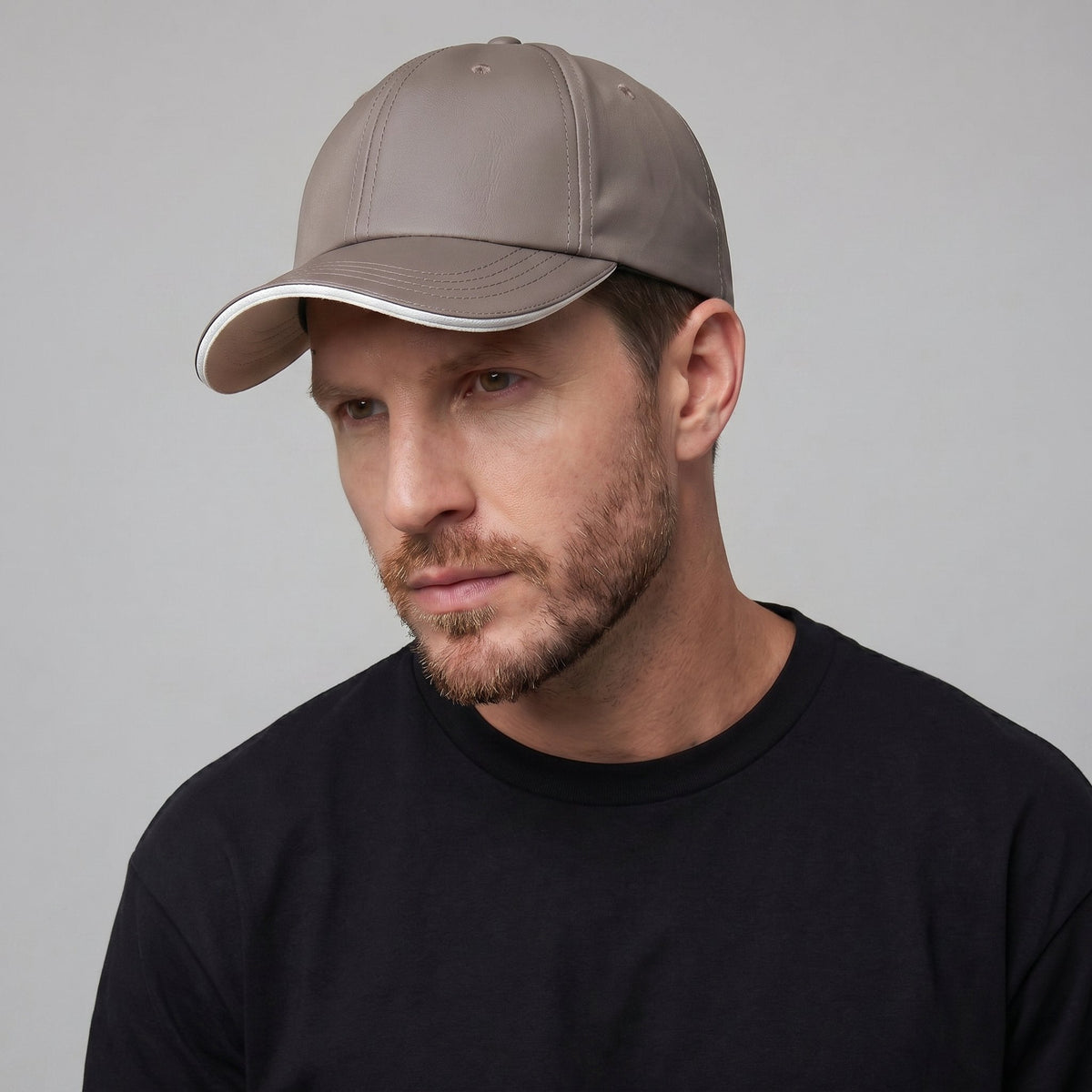 Men's Elegant Two-Tone Cap with Contrast Brim Close Up