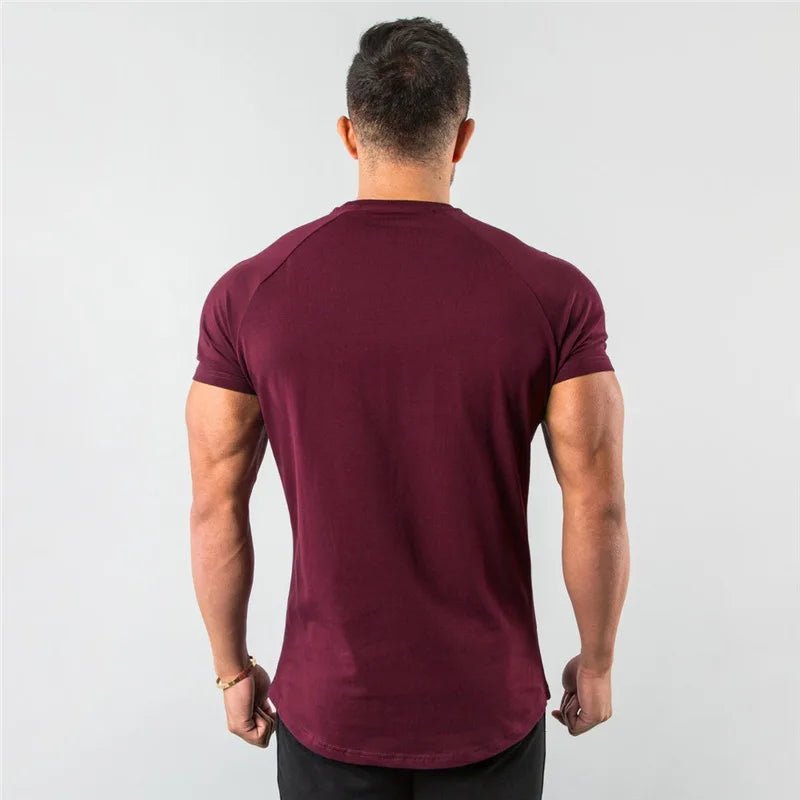 Men's Fitted Performance T-Shirt with Curved Hem Full