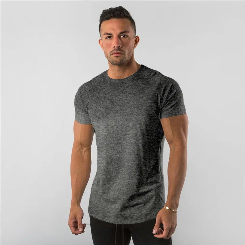 Men's Fitted Performance T-Shirt with Curved Hem Lifestyle