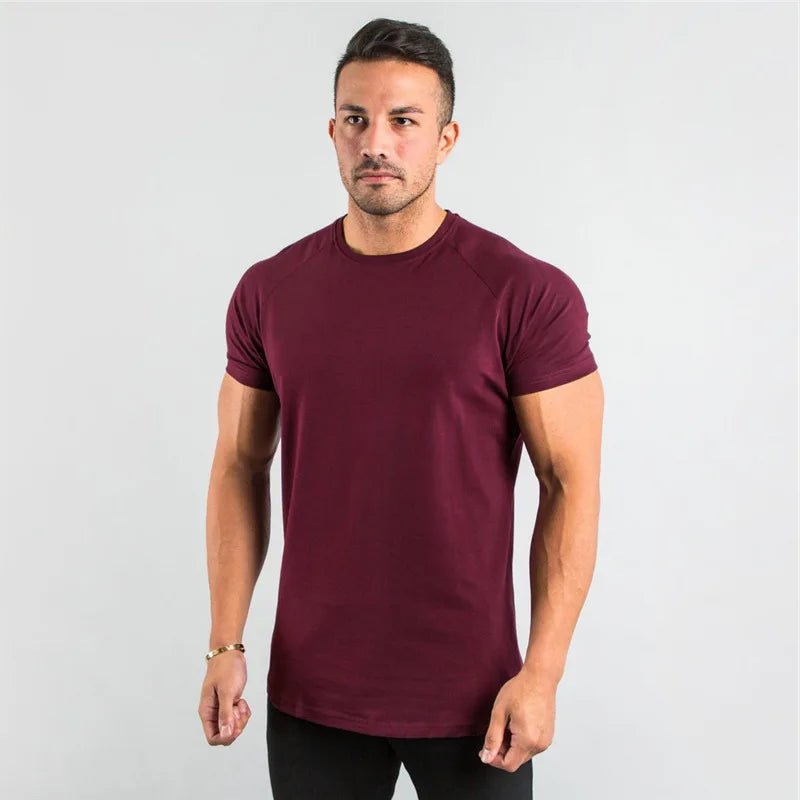 Men's Fitted Performance T-Shirt with Curved Hem Side