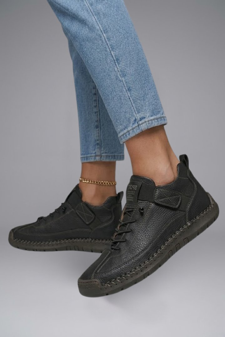 Men's Leather Trainers with Elastic Side Panels Close Up
