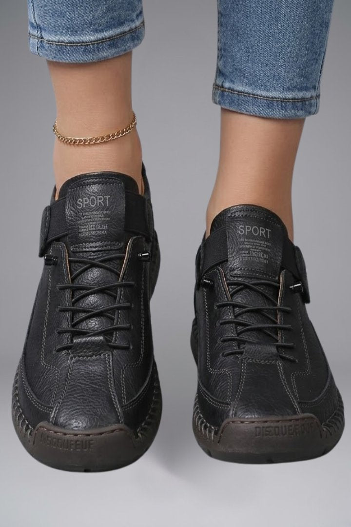 Men's Leather Trainers with Elastic Side Panels Detail
