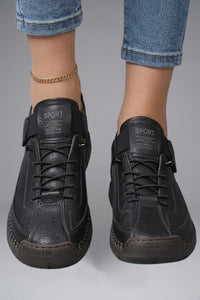 Men's Leather Trainers with Elastic Side Panels Detail