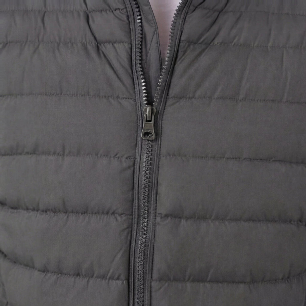 Men's Lightweight Puffer Spring Jacket with Quilted Finish View 16
