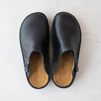 Men's Orthopedic Leather Clogs with Comfort Insole Side