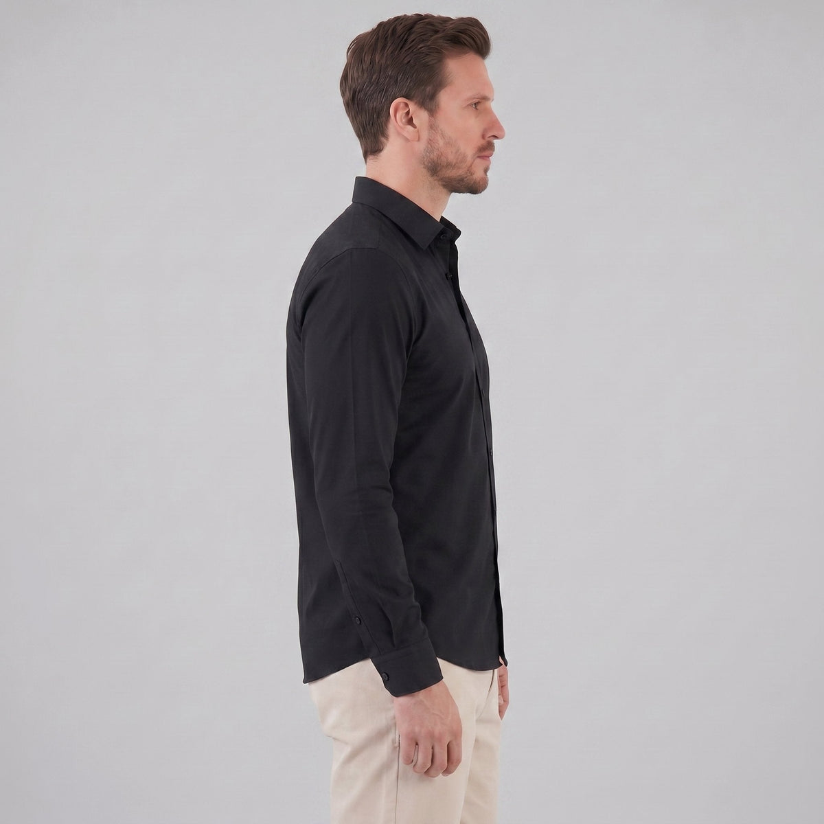 Men's Slim Fit Long-Sleeve Dress Shirt with Point Collar Angle