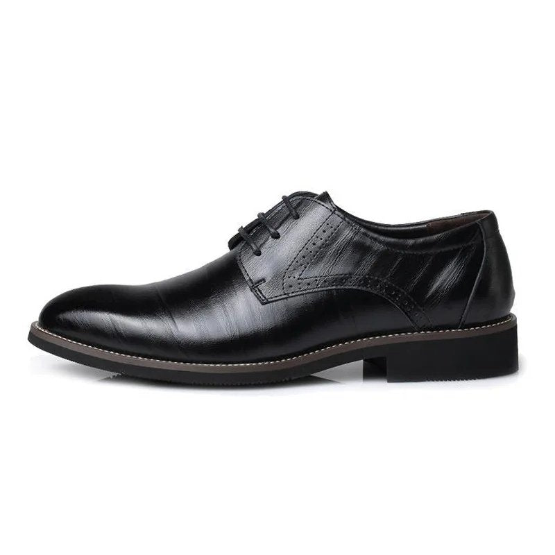 Men's Smart Vegan Leather Oxford Shoes with Classic Tie Closure Hero
