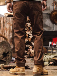 Men's Workwear Straight-Leg Utility Pants with Cargo Pockets Angle