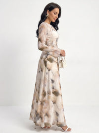 Women's Abstract Print Long Sleeve Defined Waist Maxi Dress Detail