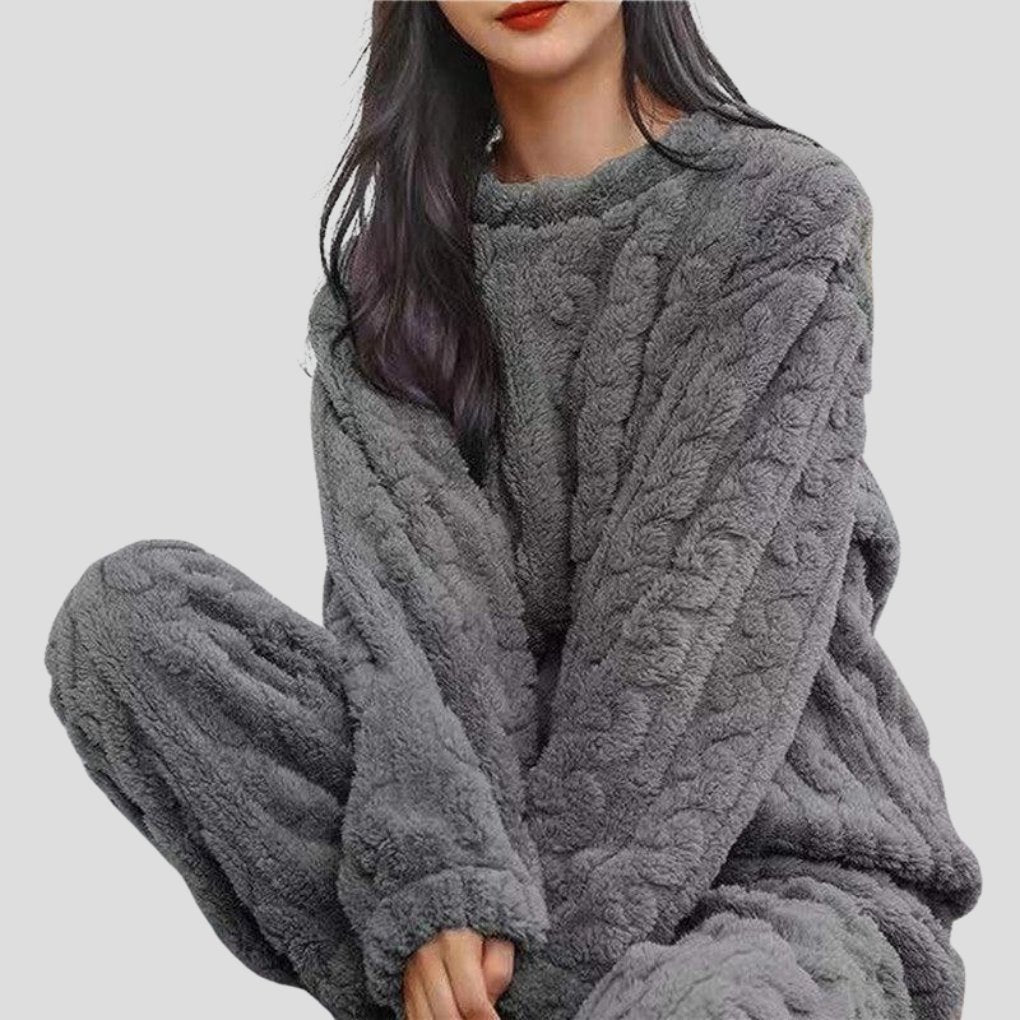 Women's Cosy Knit Pajama Set for Warm Nights Front