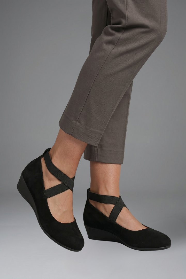 Women's Orthopaedic Flat Shoes with Slip-On Elastic Straps Side