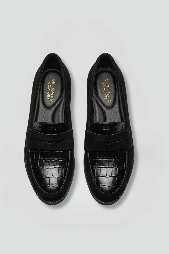 Women's Orthopaedic Loafers | Flat Sole with Textured Upper Hero