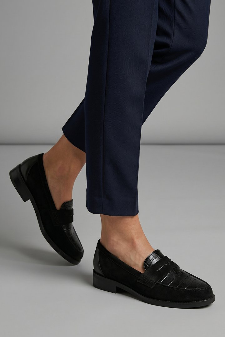 Women's Orthopaedic Loafers | Flat Sole with Textured Upper Side