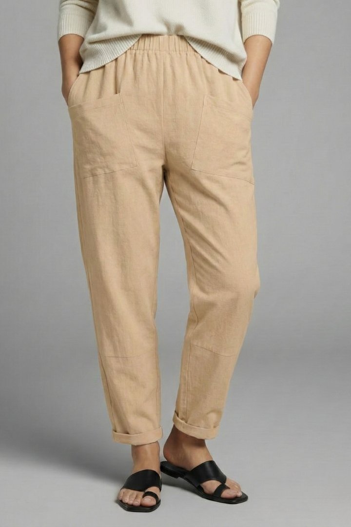 Women's Tapered Ankle Trousers with Elastic Waist and Side Pockets Front