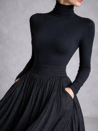 Women's Turtleneck Pleated Full Skirt Maxi Dress Detail