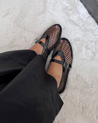 Women's Flat Shoes with Buckle Strap and Round Toe